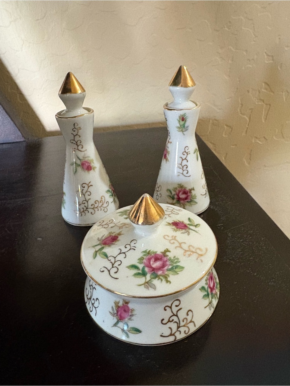 Vintage 1950/60s Porcelain Floral Vanity Set
